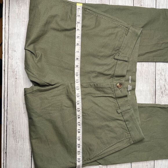 Old Navy Ultimate athletic built in flex women's pants 33x32 ( 16) - Picture 6 of 8